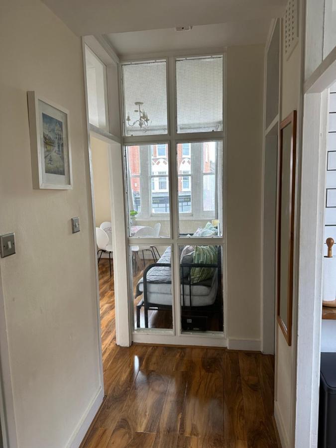 Apartment Lavender Hill London Exterior photo